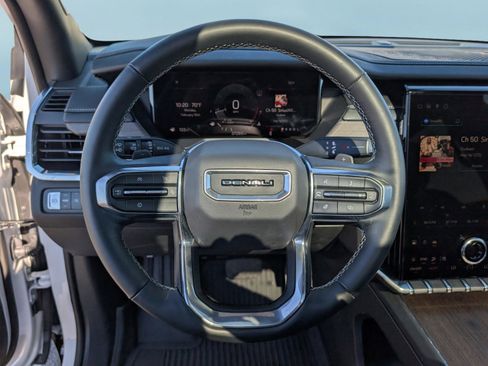 Certified 2024 GMC Acadia Denali image 21