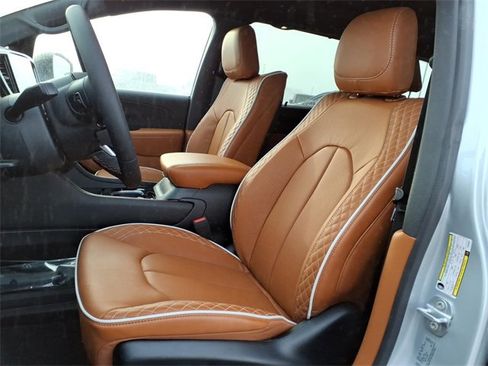 New 2026 Chrysler Pacifica Pinnacle image 12