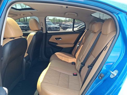 Used 2020 Nissan Sentra SV w/ SV Premium Package FWD image 11