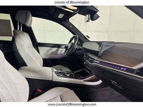 Used 2023 BMW X7 xDrive40i w/ Premium Package AWD/4WD image 14