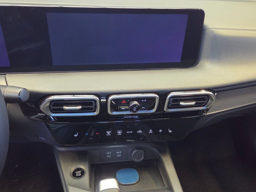 New 2027 Nissan Sentra SV w/ SV Convenience Package FWD image 16