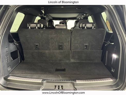 Used 2020 Lincoln Navigator Reserve w/ Equipment Group 208A Reserve AWD/4WD image 14