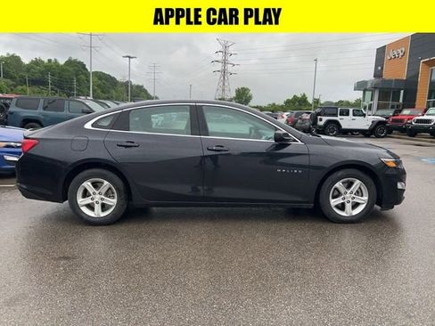 Used 2023 Chevrolet Malibu LT FWD image 2