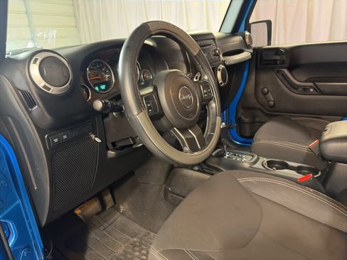 Used 2015 Jeep Wrangler Rubicon w/ Trailer Tow Group image 20