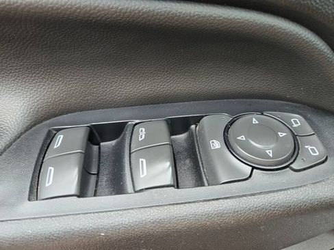 Used 2019 Chevrolet Equinox LT w/ Driver Convenience Package FWD image 35