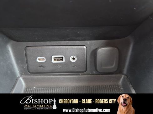 Used 2024 GMC Terrain SLE w/ LPO, Floor Liner Package FWD image 16