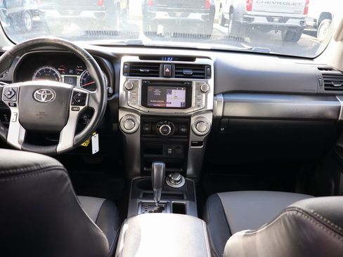 Used 2016 Toyota 4Runner SR5 image 20