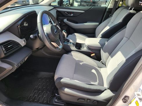Used 2025 Subaru Outback Premium AWD/4WD image 20