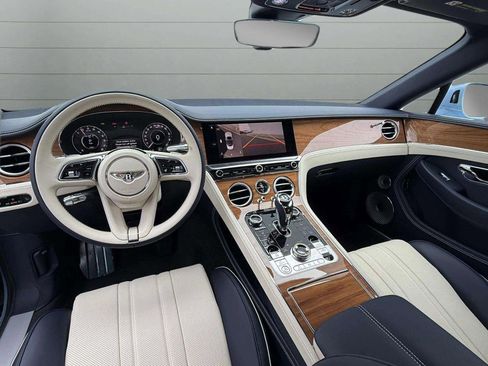 New 2026 Bentley Continental GTC AWD/4WD image 4