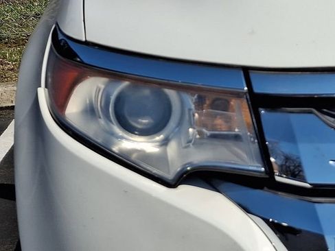 Used 2012 Ford Edge SEL image 7