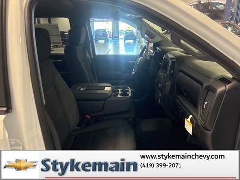 New 2026 Chevrolet Silverado 1500 Custom w/ Turbomax Blackout Package AWD/4WD image 37