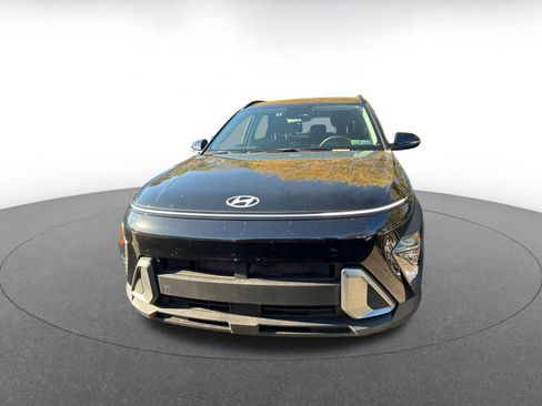 Used 2025 Hyundai Kona SEL image 3