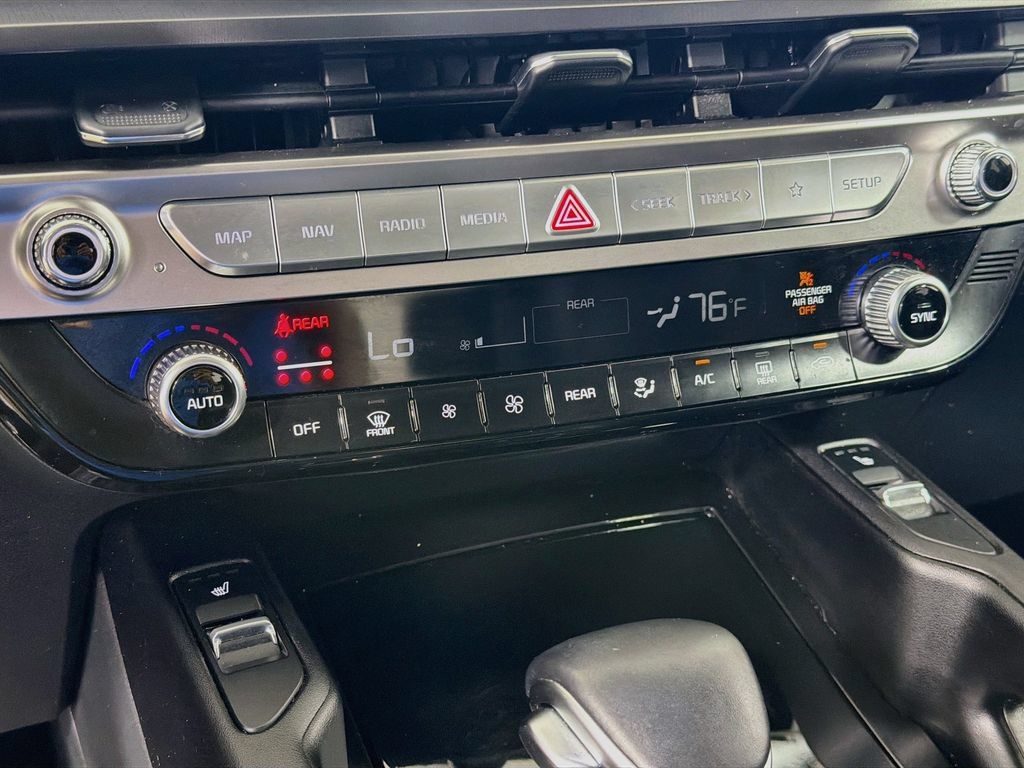 Used 2024 Kia Telluride S w/ S Sunroof Package FWD image 17