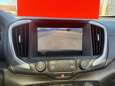 Used 2021 GMC Terrain SLT w/ Infotainment Package II image 24