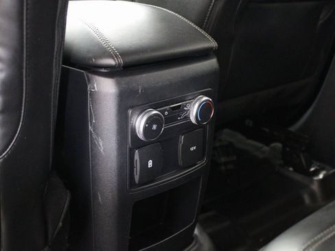 Used 2021 Ford Explorer XLT w/ Equipment Group 202A image 20