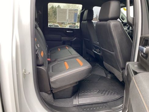 Used 2022 GMC Sierra 2500 AT4 image 13