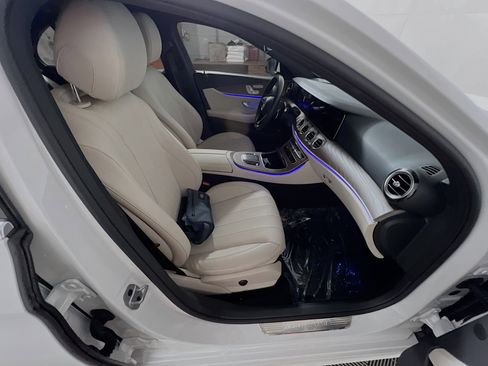 Used 2022 Mercedes-Benz E 350 Sedan w/ AMG Line Exterior image 31