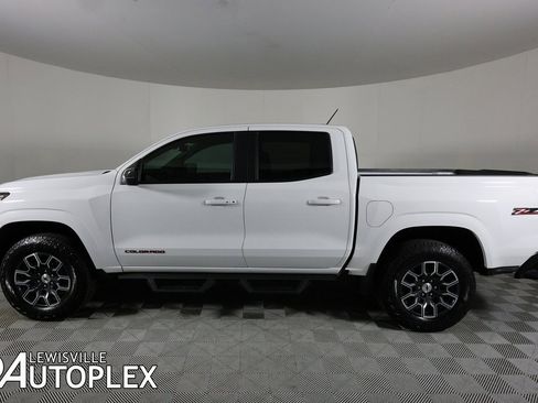 Used 2024 Chevrolet Colorado Z71 w/ Z71 Convenience Package 2 image 9