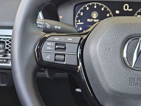 Certified 2025 Acura Integra Base image 28