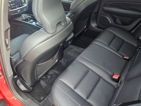 Certified 2024 Volvo V60 B5 Cross Country Plus image 12