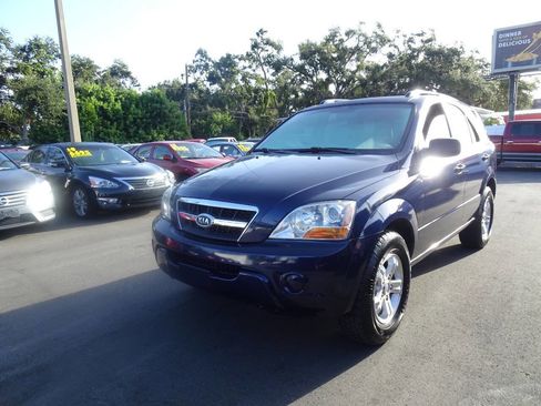 Used 2009 Kia Sorento LX image 8