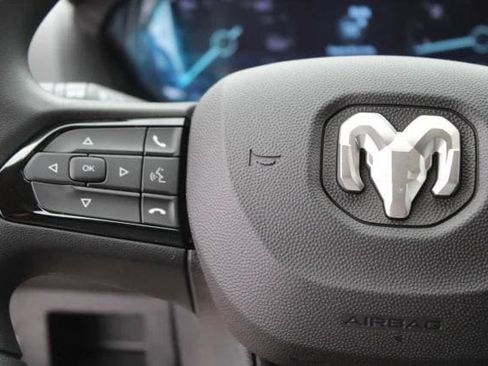 New 2025 RAM ProMaster 2500 w/ Convenience Group FWD image 15