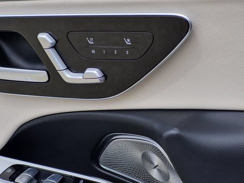 Used 2025 Mercedes-Benz E 350 Sedan image 36