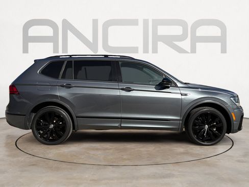 Used 2020 Volkswagen Tiguan SE R-Line FWD image 11
