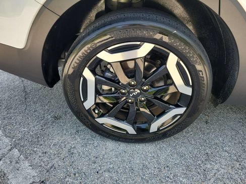 Certified 2024 Kia Telluride S w/ S Sunroof Package FWD image 31
