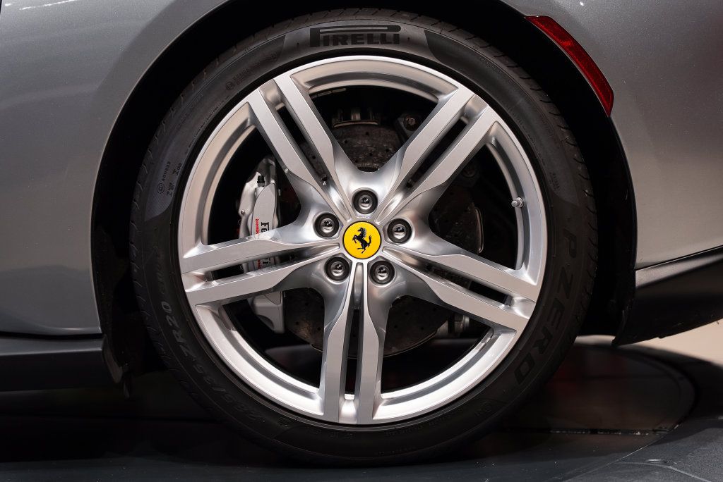 Used 2022 Ferrari Portofino M RWD image 14