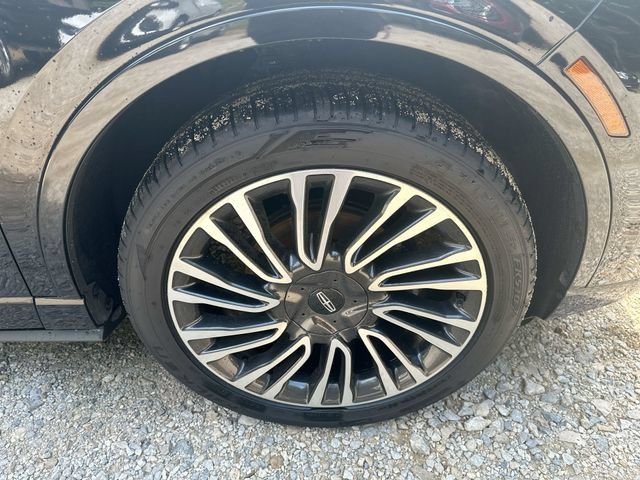 Used 2022 Lincoln Corsair AWD w/ Premium Package image 55