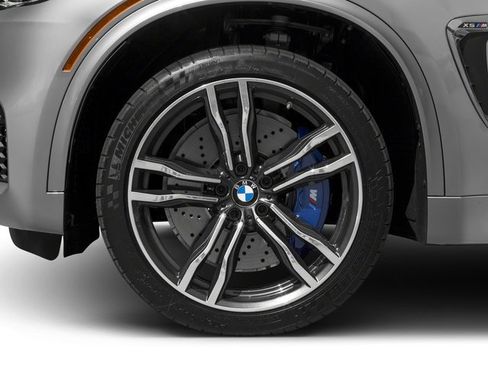 Used 2018 BMW X5 M AWD/4WD image 11