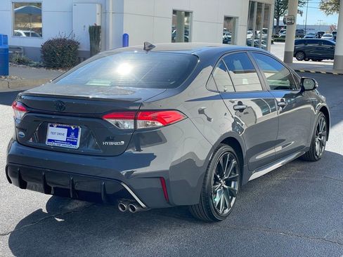 Used 2024 Toyota Corolla LE image 6