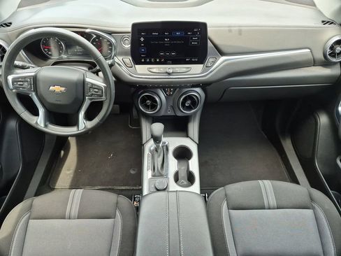 Used 2025 Chevrolet Blazer LT AWD/4WD image 25