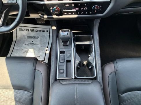 Certified 2023 Nissan Pathfinder Platinum FWD image 16