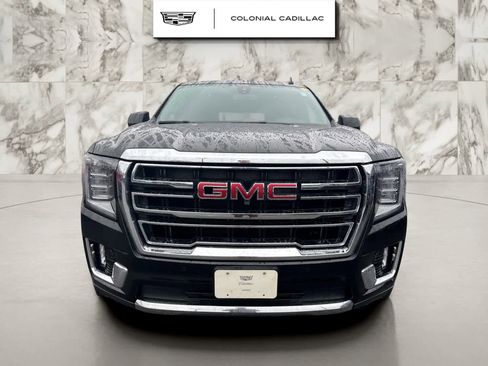 Used 2022 GMC Yukon SLT w/ SLT Premium Package image 6