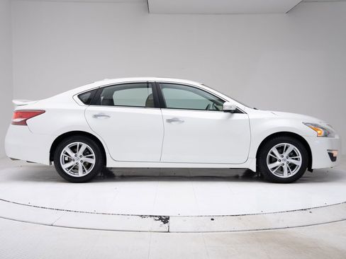 Used 2013 Nissan Altima 2.5 SL w/ Technology Pkg FWD image 28