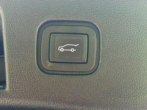 Used 2024 Chevrolet Blazer EV RS AWD/4WD image 29