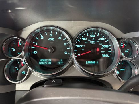 Used 2013 Chevrolet Silverado 2500 LT w/ Z71 Appearance Package AWD/4WD image 3