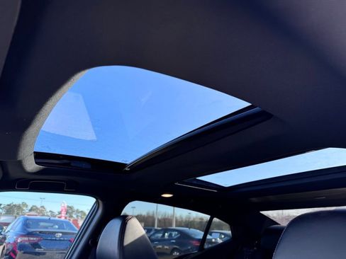 Used 2022 Nissan Maxima SR w/ Sport Mat Group image 20