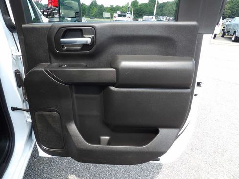 Used 2025 Chevrolet Silverado 3500 W/T AWD/4WD image 34