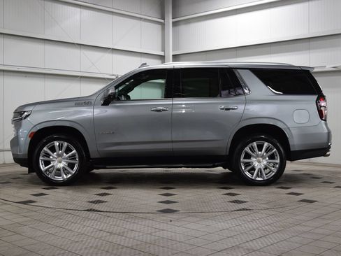 Used 2024 Chevrolet Tahoe High Country AWD/4WD image 4