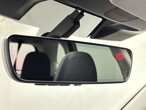 Used 2023 Subaru Forester Premium image 32