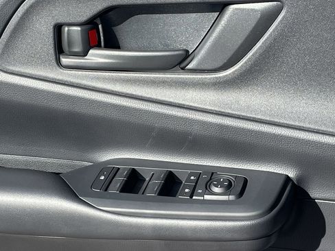 New 2026 Toyota Prius Plug-In Hybrid image 16