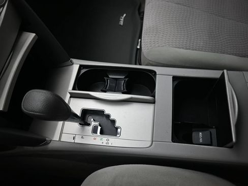 Used 2011 Toyota Camry LE FWD image 18