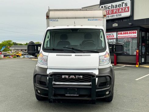 Used 2019 RAM ProMaster 3500 w/ Premium Appearance Group FWD image 8