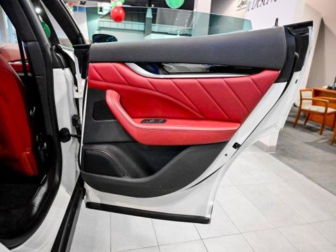 Used 2022 Maserati Levante Modena image 26