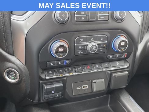 Used 2022 Chevrolet Silverado 1500 LTZ AWD/4WD image 22