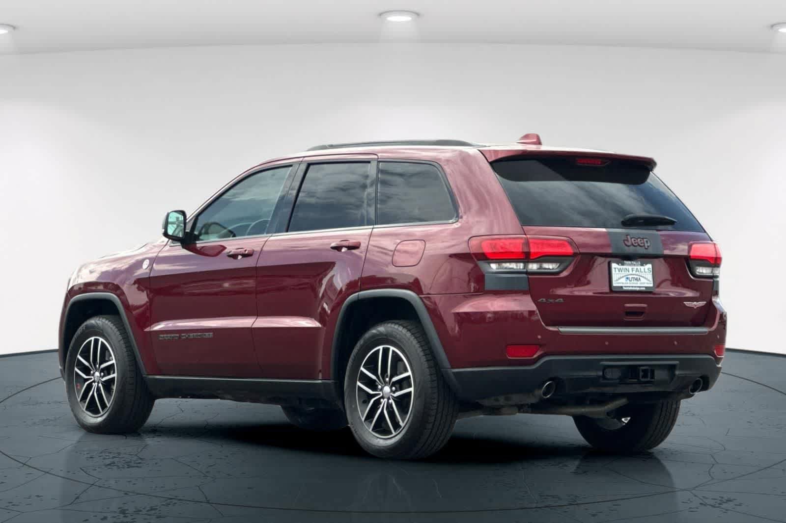 Used 2018 Jeep Grand Cherokee Trailhawk AWD/4WD image 8
