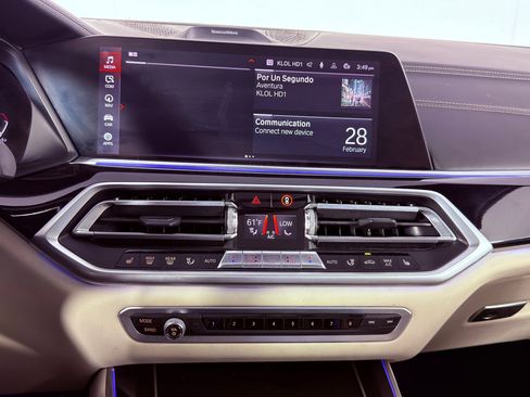 Used 2019 BMW X5 xDrive50i w/ M Sport Package image 23